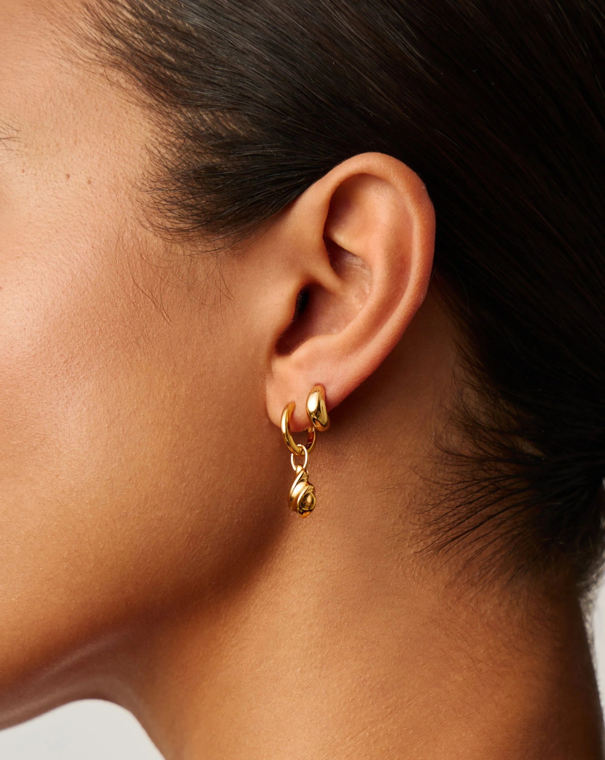 Savi Ridge Droplet Charm Earrings