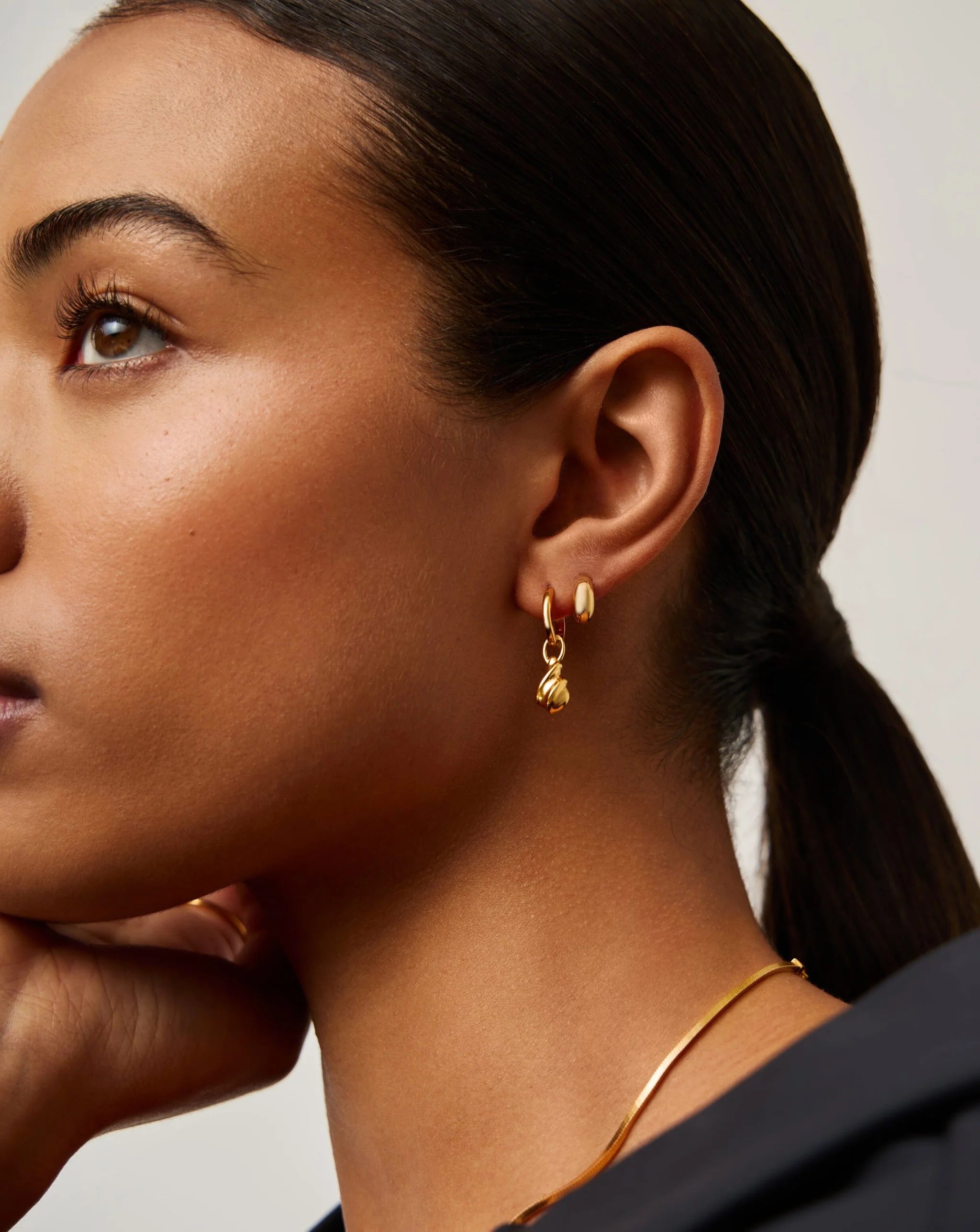 Savi Ridge Droplet Charm Earrings
